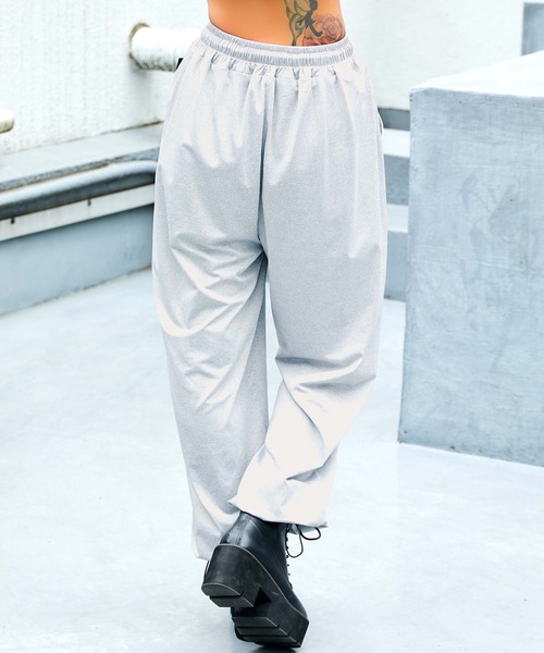 babyShoop（ベイビーシュープ）の「BLACK FOR LIFE ロゴロングパンツ 