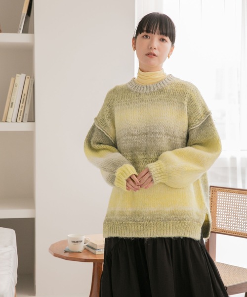 LOWRYS FARM（ローリーズファーム）の「グラデーションニット 166656