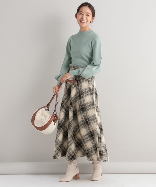 Andemiu(アンデミュウ)の「ソデタックニット162156(ニット/セーター・レディース・オレンジ/ブルー/ベージュ/ブラック・FREE)」の19枚目の写真