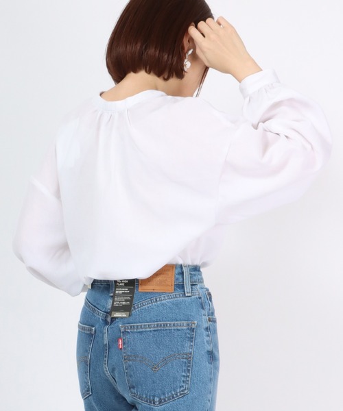 Salong hameu(サロン ハミュー)の「プチハイネックぽわん袖 前後2WAYブラウス レディース/長袖 無地シャツ(シャツ/ブラウス・レディース・オフホワイト/ブラック・M/L)」の17枚目の写真