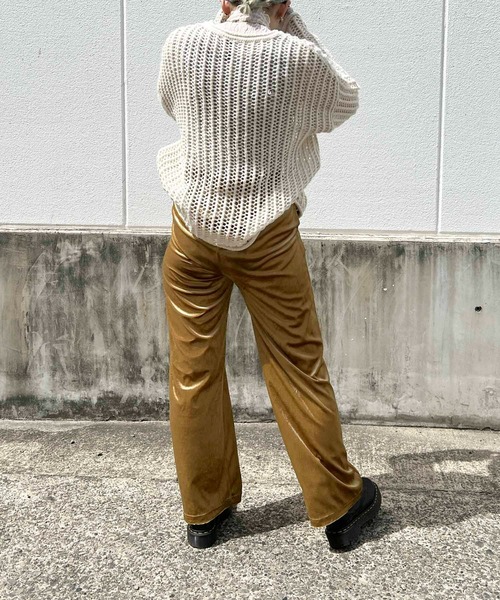 byYOUANCE(バイユアンス)の「ベロアストレートパンツ(その他パンツ・レディース・ブラック/ダークブラウン/グリーン/イエロー・FREE)」の11枚目の写真