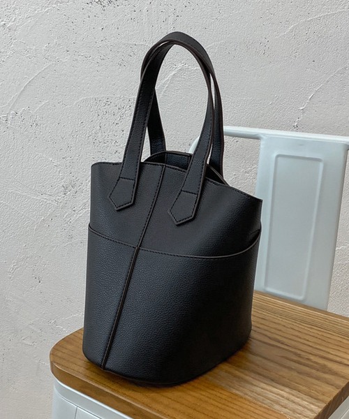 apres jour mignon(アプレジュールミニョン)の「【apresjour mignon×ARIAZ】2WAYバケツバッグ(ハンドバッグ・レディース・ブラック/グレイッシュベージュ・ONESIZE)」の4枚目の写真