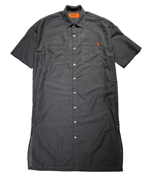 UNIVERSAL OVERALL(ユニバーサルオーバーオール)の「オープンカラーシャツワンピース【OPEN COLLAR SHIRT OP】(シャツワンピース・レディース・グレー/カーキ/ベージュ・FREE)」の4枚目の写真