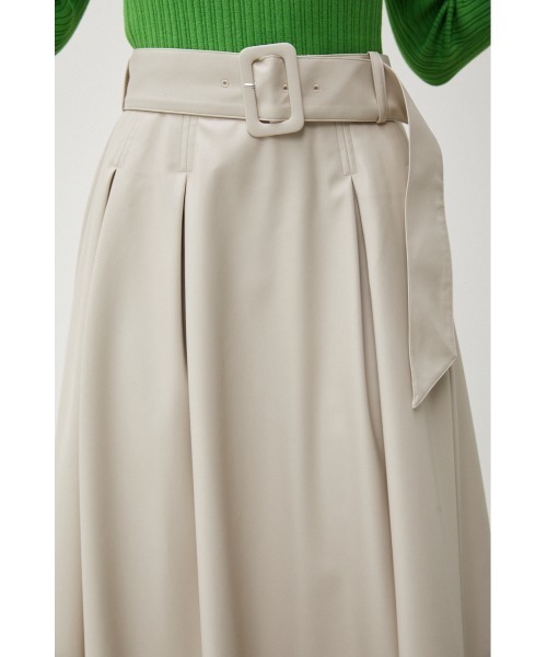 AZUL by moussy（アズールバイマウジー）の「FAUX LEATHER HIGH WAIST SKIRT/フェイクレザーハイウエストスカート（スカート・レディース・アイボリー/ブラック/ダークブルー・SMALL/MEDIUM）」の11枚目の写真