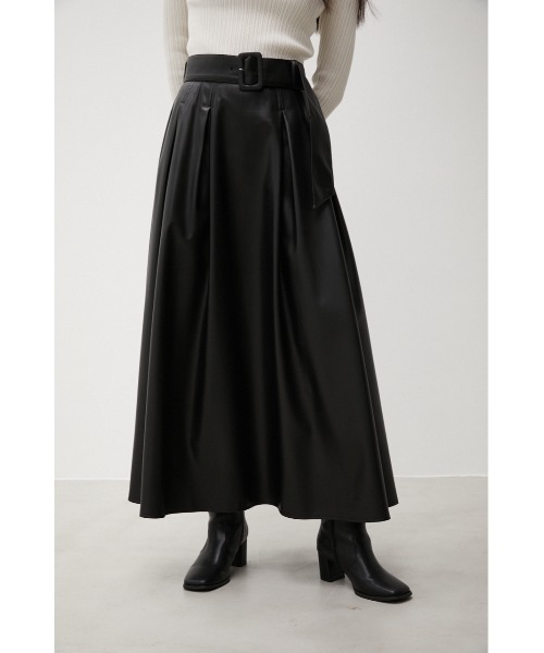 AZUL by moussy（アズールバイマウジー）の「FAUX LEATHER HIGH WAIST SKIRT/フェイクレザーハイウエストスカート（スカート・レディース・アイボリー/ブラック/ダークブルー・SMALL/MEDIUM）」の14枚目の写真