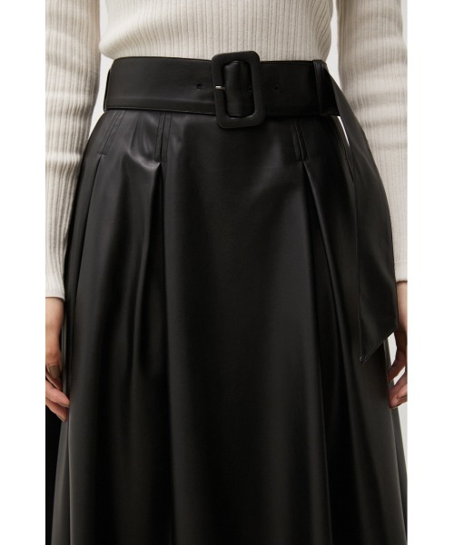 AZUL by moussy（アズールバイマウジー）の「FAUX LEATHER HIGH WAIST SKIRT/フェイクレザーハイウエストスカート（スカート・レディース・アイボリー/ブラック/ダークブルー・SMALL/MEDIUM）」の20枚目の写真