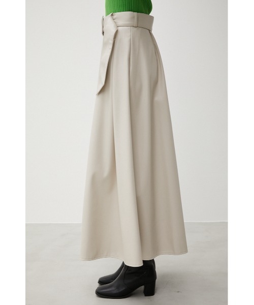 AZUL by moussy（アズールバイマウジー）の「FAUX LEATHER HIGH WAIST SKIRT/フェイクレザーハイウエストスカート（スカート・レディース・アイボリー/ブラック/ダークブルー・SMALL/MEDIUM）」の9枚目の写真