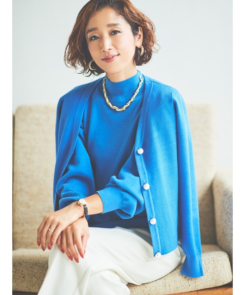 Te chichi（テチチ）の「フロントパールVネックカーディガン（カーディガン/ボレロ・レディース・ブラック/オフホワイト/グレー/ブルー・ﾌﾘ-）」の9枚目の写真