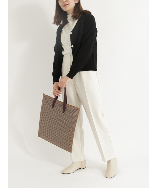 Te chichi（テチチ）の「フロントパールVネックカーディガン（カーディガン/ボレロ・レディース・ブラック/オフホワイト/グレー/ブルー・ﾌﾘ-）」の12枚目の写真