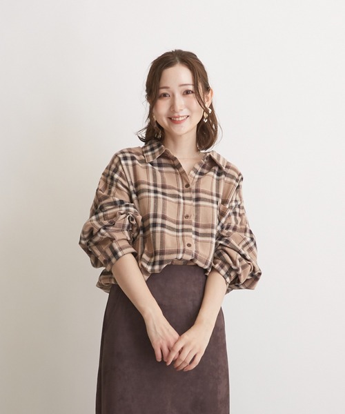 PAPAVER(パパヴェル)の「【papaver】ポケット付きビックシャツ(シャツ/ブラウス・レディース・モカ/ベージュ系2/ベージュ系1・MEDIUM)」の3枚目の写真