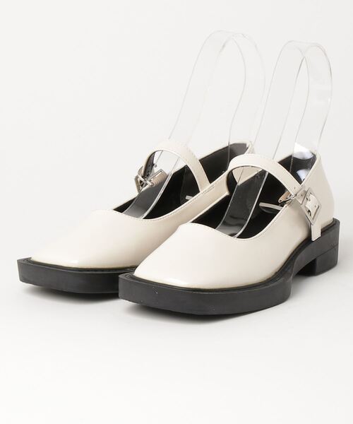 minia(ミニア)の「メリージェーンシューズ(ドレスシューズ・レディース・アイボリー/ブラック/ブラウン・S/M/L/LL)」の2枚目の写真