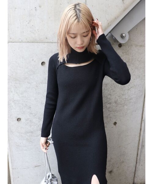 MURUA（ムルーア）の「ハーフジップスリットナローワンピース（ワンピース・レディース・ブラック/グリーン/モカ・FREE）」の7枚目の写真