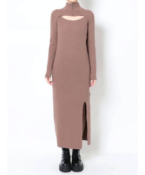 MURUA（ムルーア）の「ハーフジップスリットナローワンピース（ワンピース・レディース・ブラック/グリーン/モカ・FREE）」の18枚目の写真