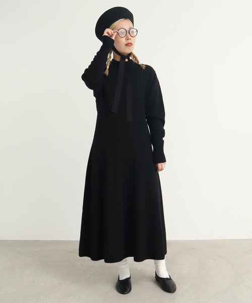 AMBIDEX(アンビデックス)の「WGハイネックフレアーワンピース(ワンピース・レディース・ブラック/ブルー/レッド・FREE)」の4枚目の写真