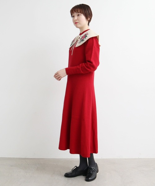 AMBIDEX(アンビデックス)の「WGハイネックフレアーワンピース(ワンピース・レディース・ブラック/ブルー/レッド・FREE)」の19枚目の写真