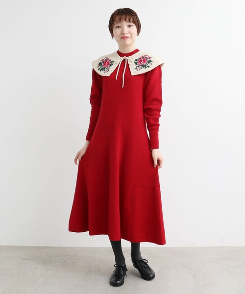 AMBIDEX(アンビデックス)の「WGハイネックフレアーワンピース(ワンピース・レディース・ブラック/ブルー/レッド・FREE)」の22枚目の写真