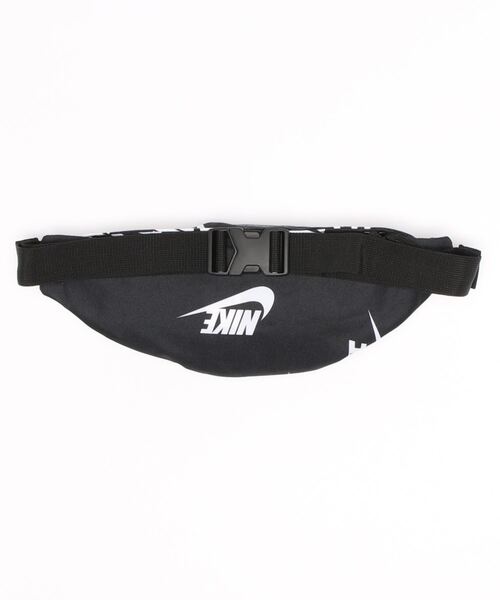 emmi（エミ）の「【NIKE】ﾍﾘﾃｰｼﾞｳｪｽﾄﾊﾟｯｸ（ボディバッグ/ウエストポーチ・レディース・ブラック・FREE）」の4枚目の写真