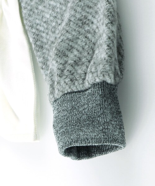 BRANSHES（ブランシェス）の「ティアード裏起毛トレーナー（スウェット・キッズ・杢グレー/ライトグリーン・140/130/120/150/90/110/100）」の11枚目の写真