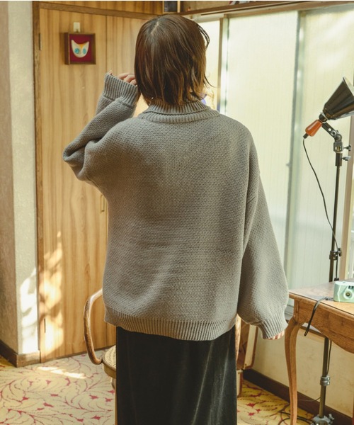kutir(クティール)の「【クティールとレトロ】オハナハイネックニット(ニット/セーター・レディース・杢グレー/ホワイト・FREE)」の15枚目の写真