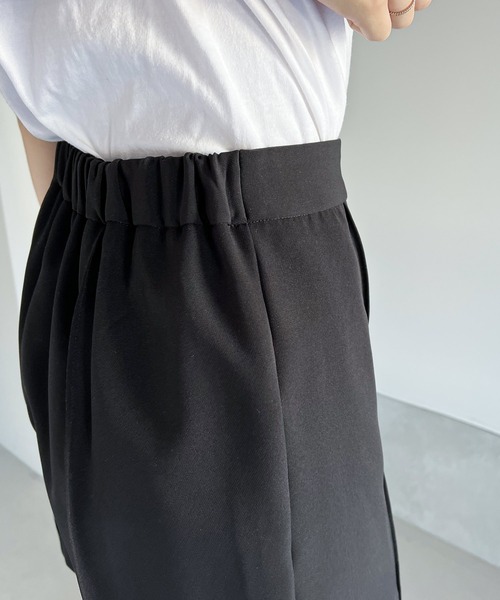 セール】大人のミニ丈。センターピンタックショートパンツ