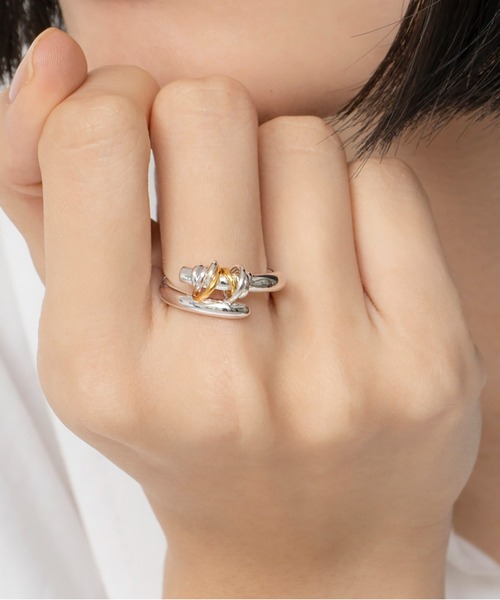 LAPUIS（ラピュイ）の「LAPUIS(ラピュイ)Coil HugリングA（リング・レディース・シルバー/ゴールド/マルチ・11号/9号/7号）」の3枚目の写真