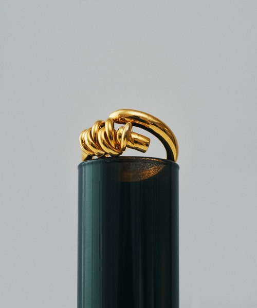 LAPUIS(ラピュイ)の「LAPUIS(ラピュイ)Coil HugリングA(リング・レディース・シルバー/ゴールド/マルチ・11号/9号/7号)」の11枚目の写真
