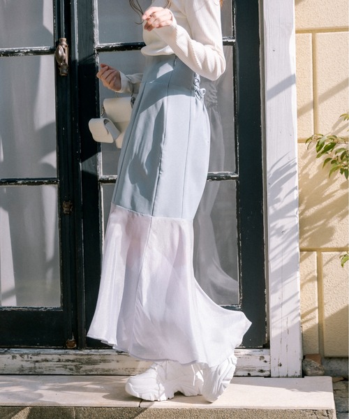 お値下げ❤︎FlightMode セット　ecru OLIVE des OLIVE（オリーブデオリーブ）の「裾シフォンコルセット