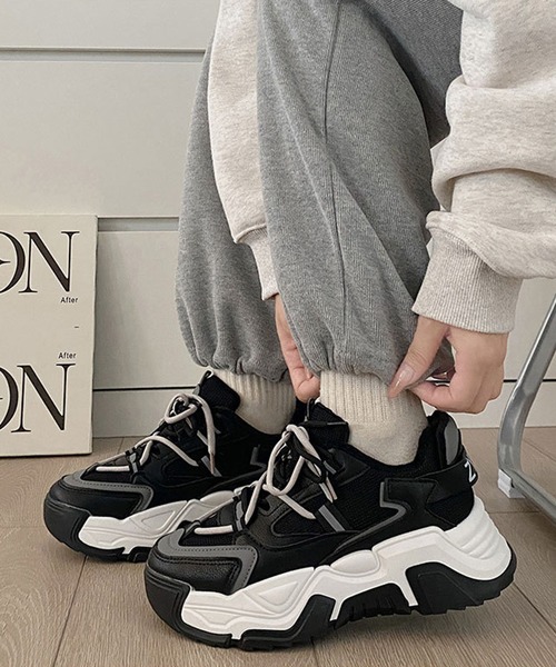 aimoha（アイモハ）の「ユニセックス厚底ソールスニーカー（スニーカー・レディース・ブラック/ベージュ/ホワイト・23.0cm/25.0cm/24.0cm/23.5cm/24.5cm/22.5cm）」の17枚目の写真