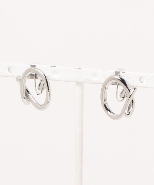rapiecage（ラピエサージュ）の「サイドタイHOOPイヤリング（イヤリング・レディース・ゴールド/シルバー・FREE）」の7枚目の写真