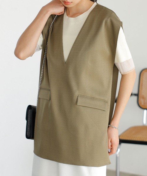 GeeRA（ジーラ）の「リネンライクスラブプルオーバーベスト（ベスト・レディース・カーキ/ブラック/アイボリー・MEDIUM）」の4枚目の写真