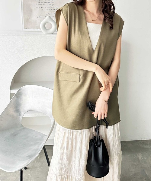 GeeRA（ジーラ）の「リネンライクスラブプルオーバーベスト（ベスト・レディース・カーキ/ブラック/アイボリー・MEDIUM）」の21枚目の写真