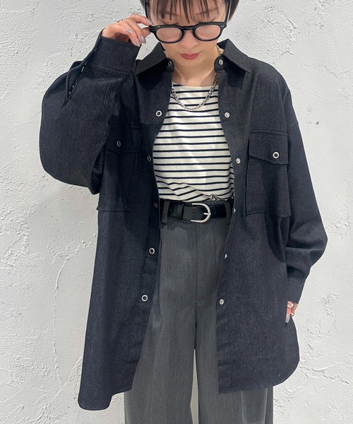 apres jour mignon(アプレジュールミニョン)の「デニムBIGシャツ【ZOZOTOWN限定アイテム】(シャツ/ブラウス・レディース・ブラック/インディゴブルー・フリー/X-LARGE)」の5枚目の写真
