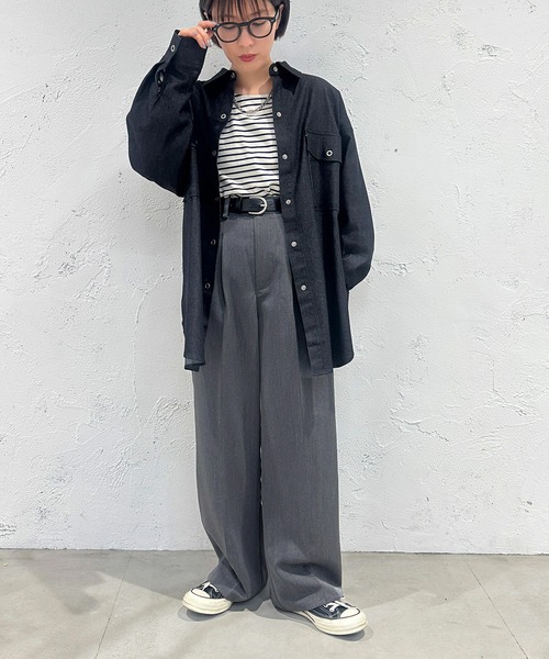 apres jour mignon(アプレジュールミニョン)の「デニムBIGシャツ【ZOZOTOWN限定アイテム】(シャツ/ブラウス・レディース・ブラック/インディゴブルー・フリー/X-LARGE)」の8枚目の写真