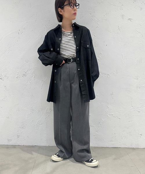 apres jour mignon(アプレジュールミニョン)の「デニムBIGシャツ【ZOZOTOWN限定アイテム】(シャツ/ブラウス・レディース・ブラック/インディゴブルー・フリー/X-LARGE)」の9枚目の写真