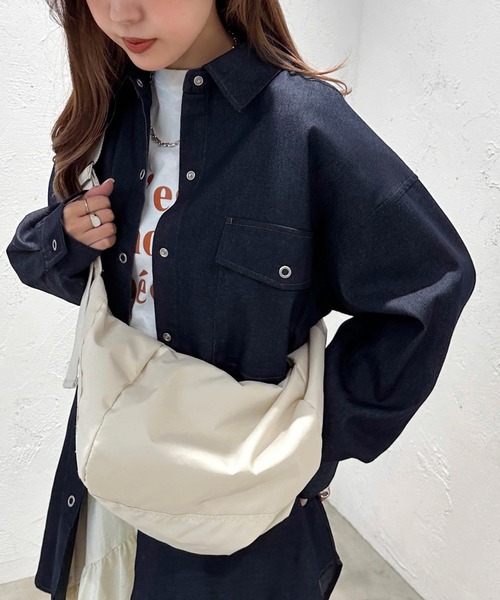 apres jour mignon(アプレジュールミニョン)の「デニムBIGシャツ【ZOZOTOWN限定アイテム】(シャツ/ブラウス・レディース・ブラック/インディゴブルー・フリー/X-LARGE)」の11枚目の写真