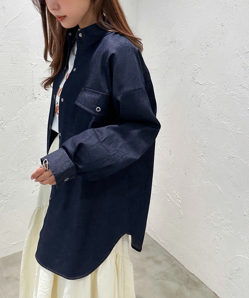 apres jour mignon(アプレジュールミニョン)の「デニムBIGシャツ【ZOZOTOWN限定アイテム】(シャツ/ブラウス・レディース・ブラック/インディゴブルー・フリー/X-LARGE)」の15枚目の写真