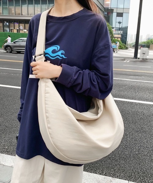 mushwear(マッシュウェア)の「防水ボディショルダー(ショルダーバッグ・メンズ・ブラック/ホワイト/グリーン/イエロー/オレンジ・FREE)」の2枚目の写真