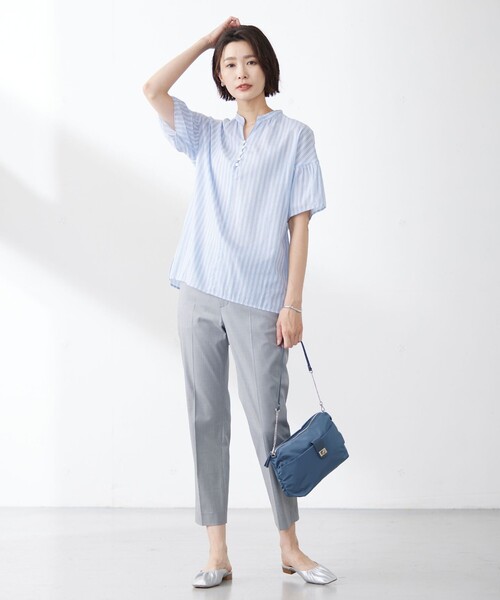 J.PRESS(ジェイプレス)の「【洗える】綿キュプラコードストライプ キーネック ブラウス(シャツ/ブラウス・レディース・ブルー系1/ピンク系1/ふじ色系1・9/11)」の7枚目の写真