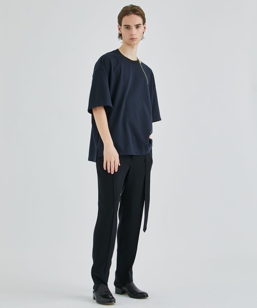 CULLNI（クルニ）の「STUDIOUS別注 ZIP TEE（Tシャツ/カットソー・メンズ・ブラック/ホワイト/ネイビー・1/2）」の12枚目の写真