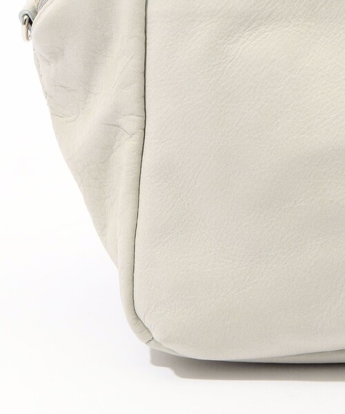 TOMORROWLAND （トゥモローランド）の「【一部別注】les basiques 2-WAY SOFT TOTE トートバッグ（ショルダーバッグ・レディース・チャコールグレー/ブラック/ライトグレー/ホワイト/ライトブルー・FREE）」の10枚目の写真