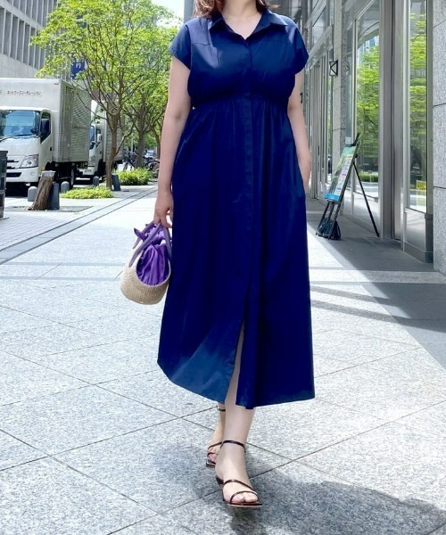 RIVE DROITE（リヴドロワ）の「スキッパーネックギャザーワンピース（ワンピース・レディース・ベージュ/ネイビー・FREE）」の8枚目の写真