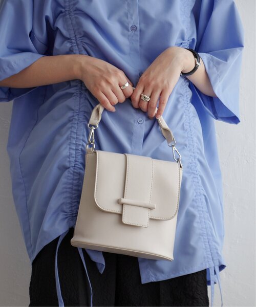 VENCEEXCHANGE（ヴァンスエクスチェンジ）の「レリア2WAYバッグ（ショルダーバッグ・レディース・ブルー/オフホワイト/ブラック/オレンジ・FREE）」の11枚目の写真