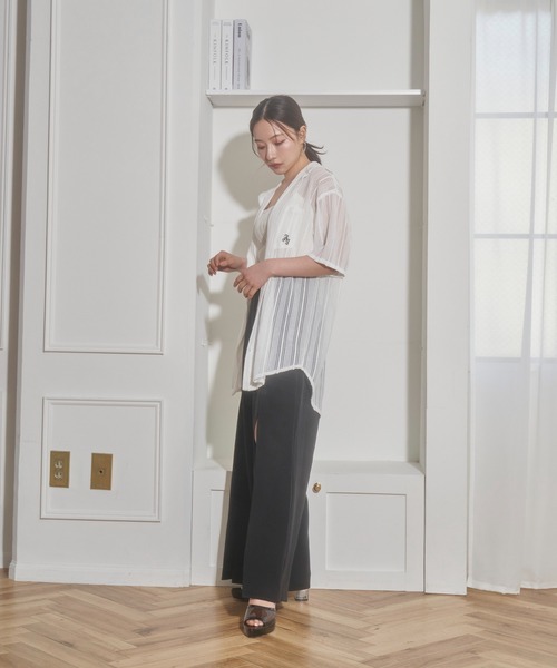 ANDGEEBEE(アンジービー)の「UNISEX レースポケットシャツ(シャツ/ブラウス・レディース・ブラック/ホワイト・X-LARGE)」の15枚目の写真