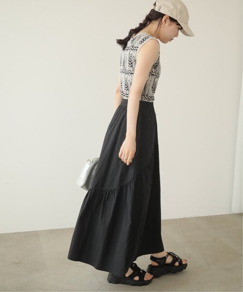 RAY CASSIN（レイカズン）の「アシンメトリーボリュームスカート（スカート・レディース・ベージュ/ブラック/オフホワイト・FREE）」の7枚目の写真