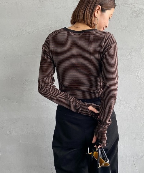 MILLER（ミラー）の「[MILLER/ミラー] 別注 クルーネックリブTシャツ（Tシャツ/カットソー・レディース・アイボリー/ブラック/ブラウン/ホワイト/イエロー/ネイビー・F）」の5枚目の写真