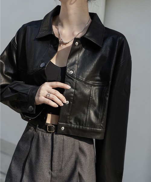 Chick(チック)の「▲SHORT FAKE LEATHER JACKET / ショート丈フェイクレザージャケット(ブルゾン・レディース・ブラック・S/M)」の3枚目の写真