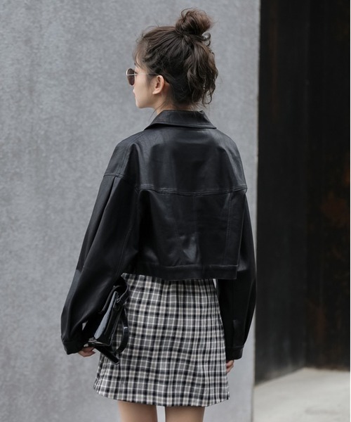Chick(チック)の「▲SHORT FAKE LEATHER JACKET / ショート丈フェイクレザージャケット(ブルゾン・レディース・ブラック・S/M)」の12枚目の写真