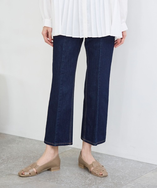 GLOBAL WORK(グローバルワーク)の「GOODデニムフレアパンツ/904774(デニムパンツ・レディース・ブルー/ネイビー/ライトブルー・SMALL/MEDIUM/LARGE/XS)」の1枚目の写真