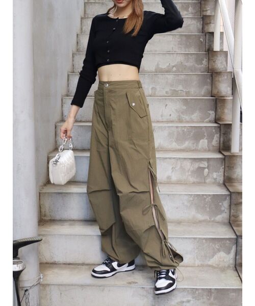 EVRIS（エヴリス）の「フロントボタンロングスリーブトップス（Tシャツ/カットソー・レディース・パープル/グレー/ホワイト/ブラック・FREE）」の16枚目の写真