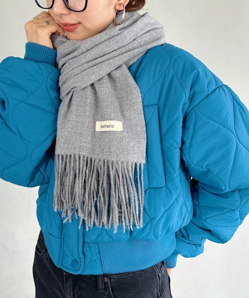 un+frame(アンフレーム)の「simple stall muffler/シンプル無地大判ストールマフラー(マフラー・レディース・ベージュ/アイボリー/ブラック/グレイッシュベージュ/ブルー/ライトグレー/レッド・FREE)」の11枚目の写真